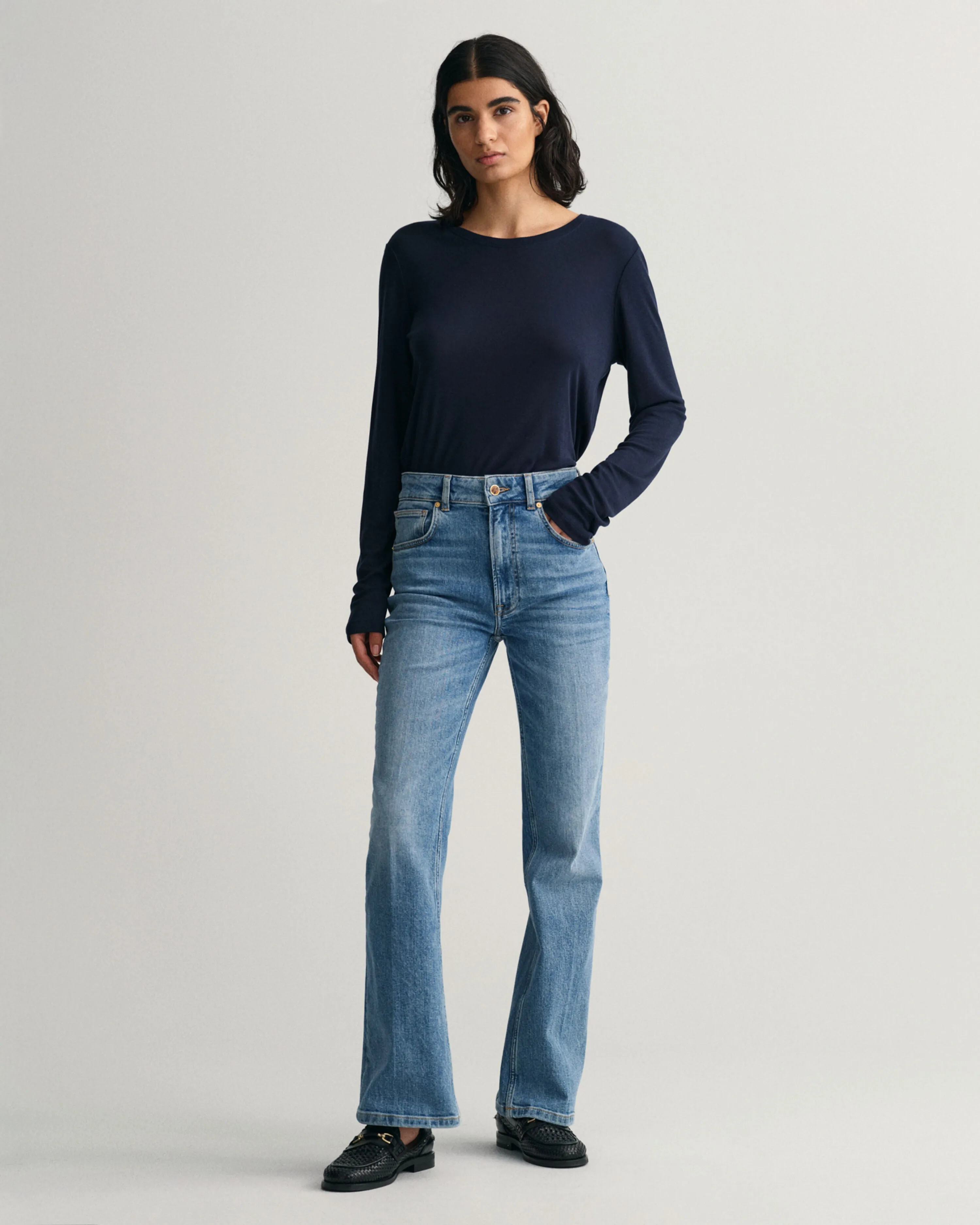 GANT Flare Jeans in Light Blue Worn Denim Wash 4100184