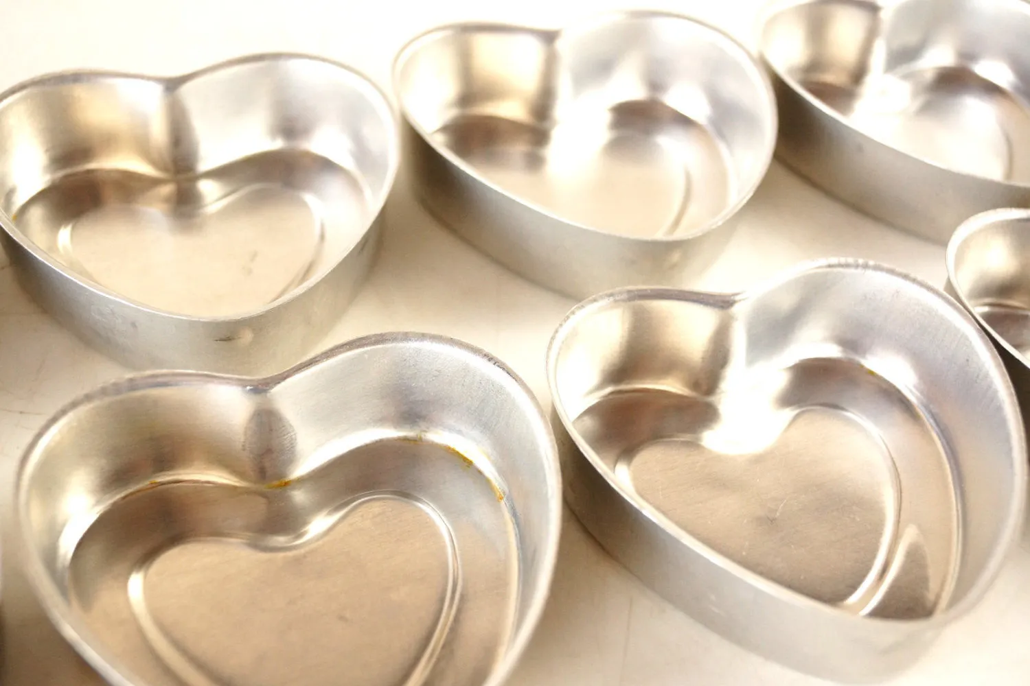Vintage Aluminum Heart Shaped Jello or Cake Mold in Silver, Small (c.1970s)
